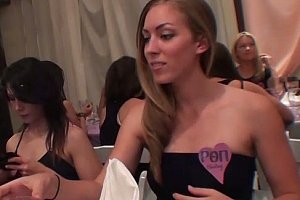 撒尿bbwbbw毛pissing