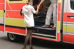 丝袜脚熟女av